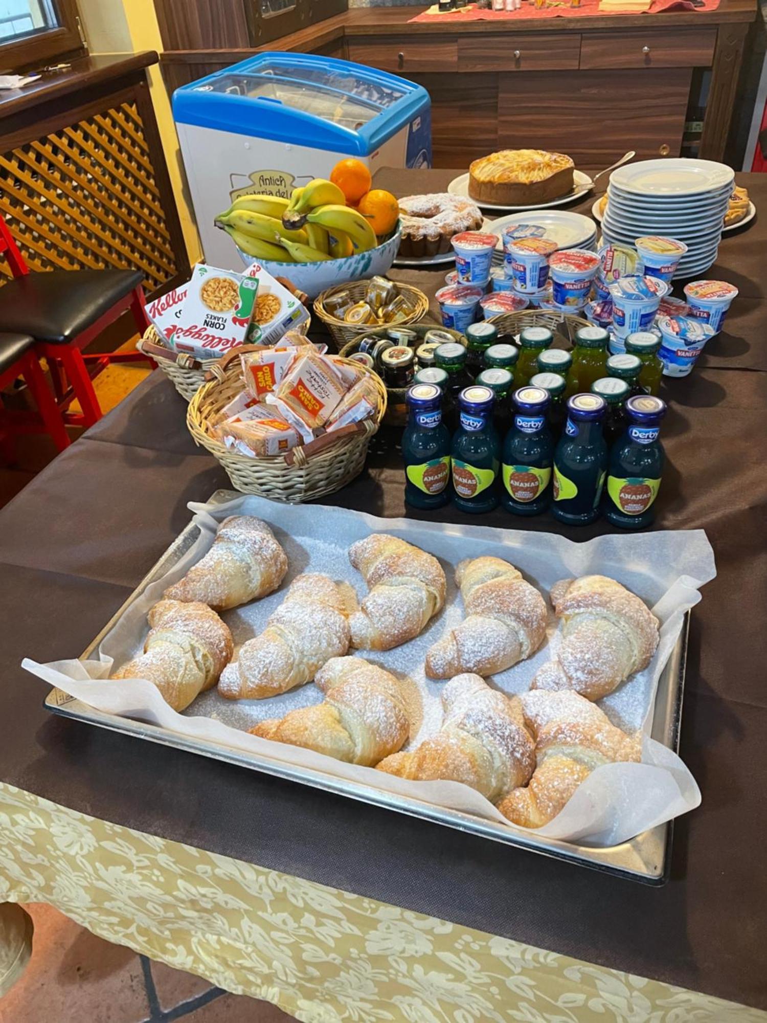 洛里卡 Fd Lorichella酒店 外观 照片
